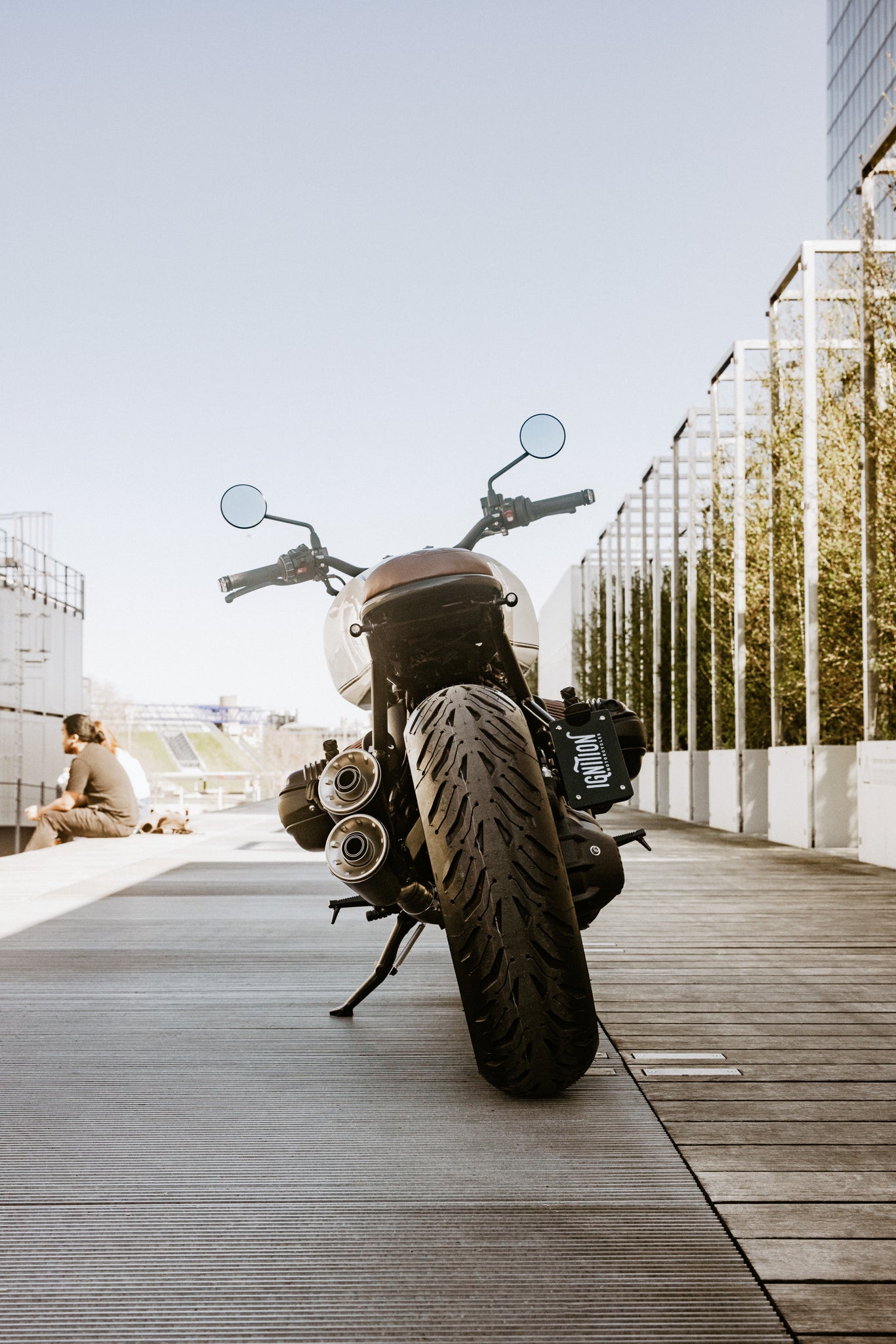 R12 BMW CREAM WHITE| STREET RACER SERIES – Ignition Custom Motorcycles